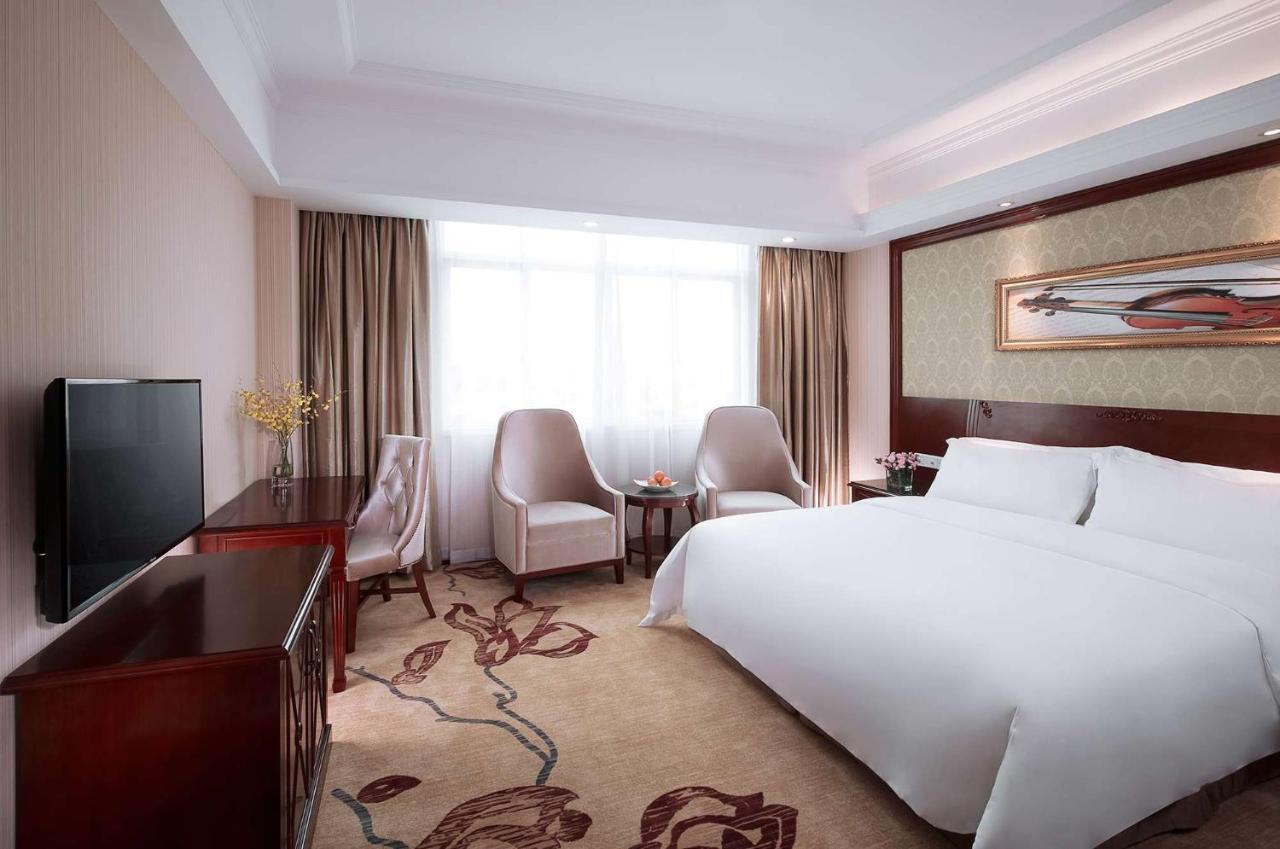 Vienna Hotel Guangzhou Dongpu Bus Station Екстер'єр фото