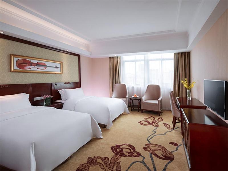 Vienna Hotel Guangzhou Dongpu Bus Station Екстер'єр фото